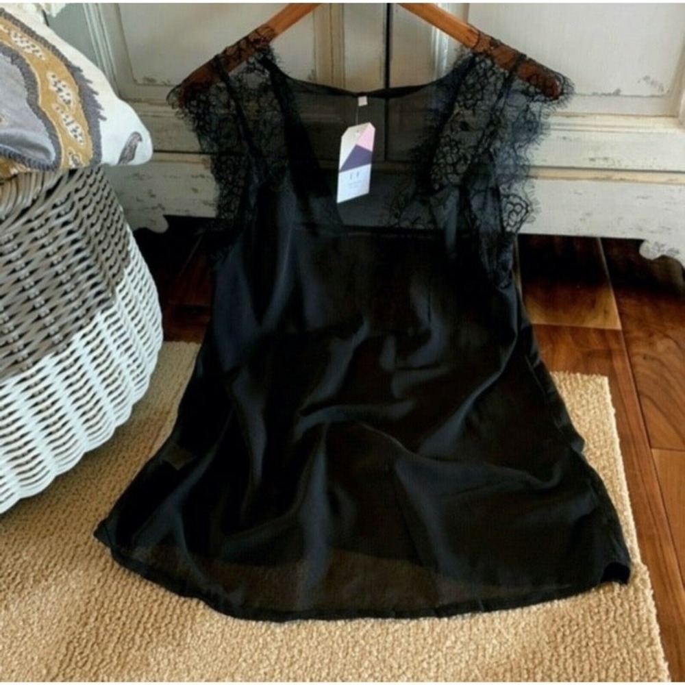 Eyelash Trim Black Sheer Lace V-Neck Sleeveless Blouse Top Medium - Picture 6 of 11